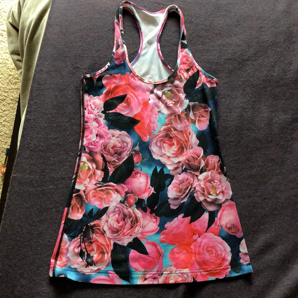 Lulu lemon cool racer back top, size 6